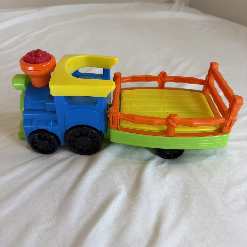 Fisher Price Little People Choo Choo Zoo Train WORKS Toddler Toy